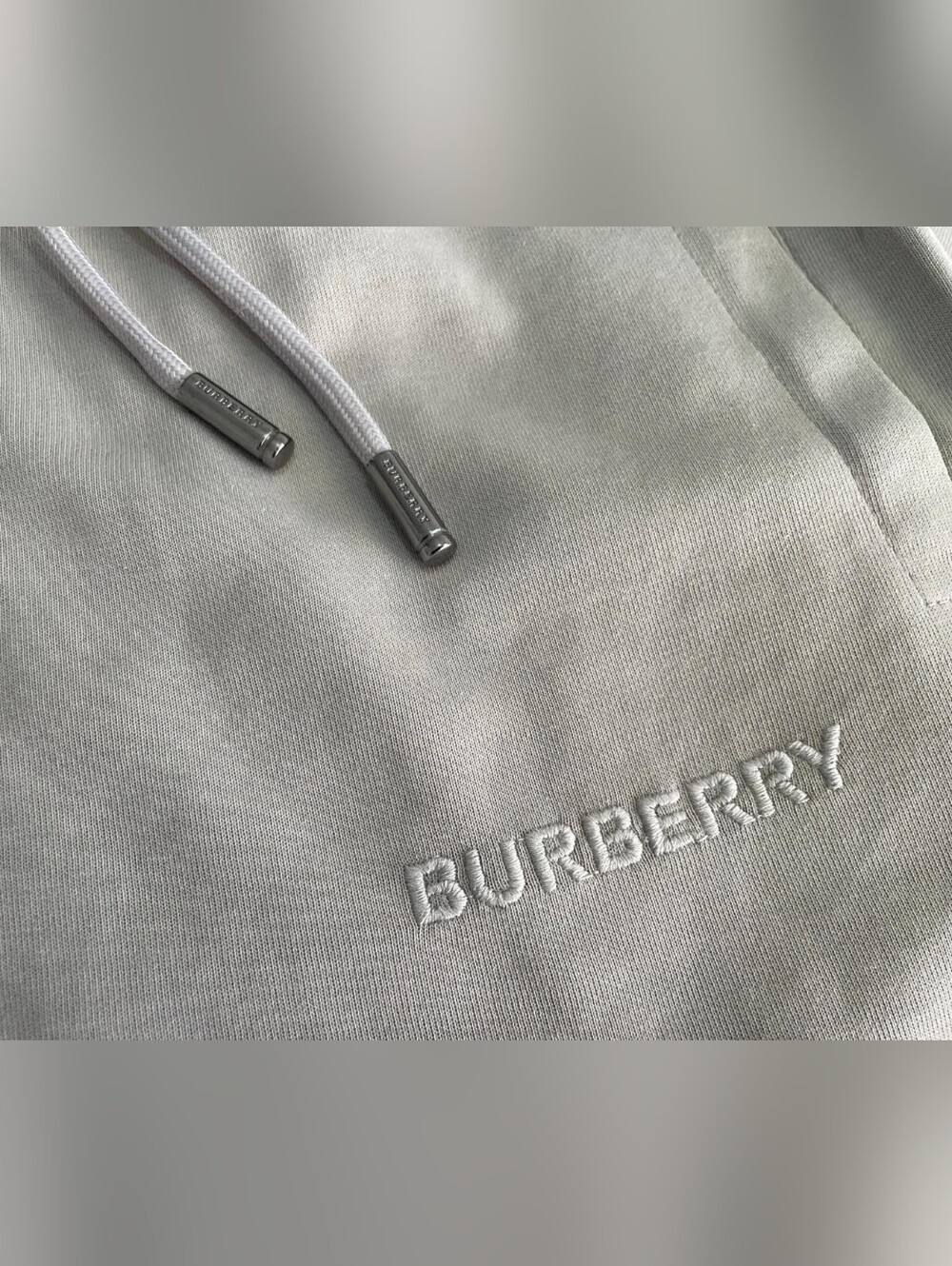 Burberry Men's Grey Designer Shirt & Shorts Set- Size M - Picture 6 of 8